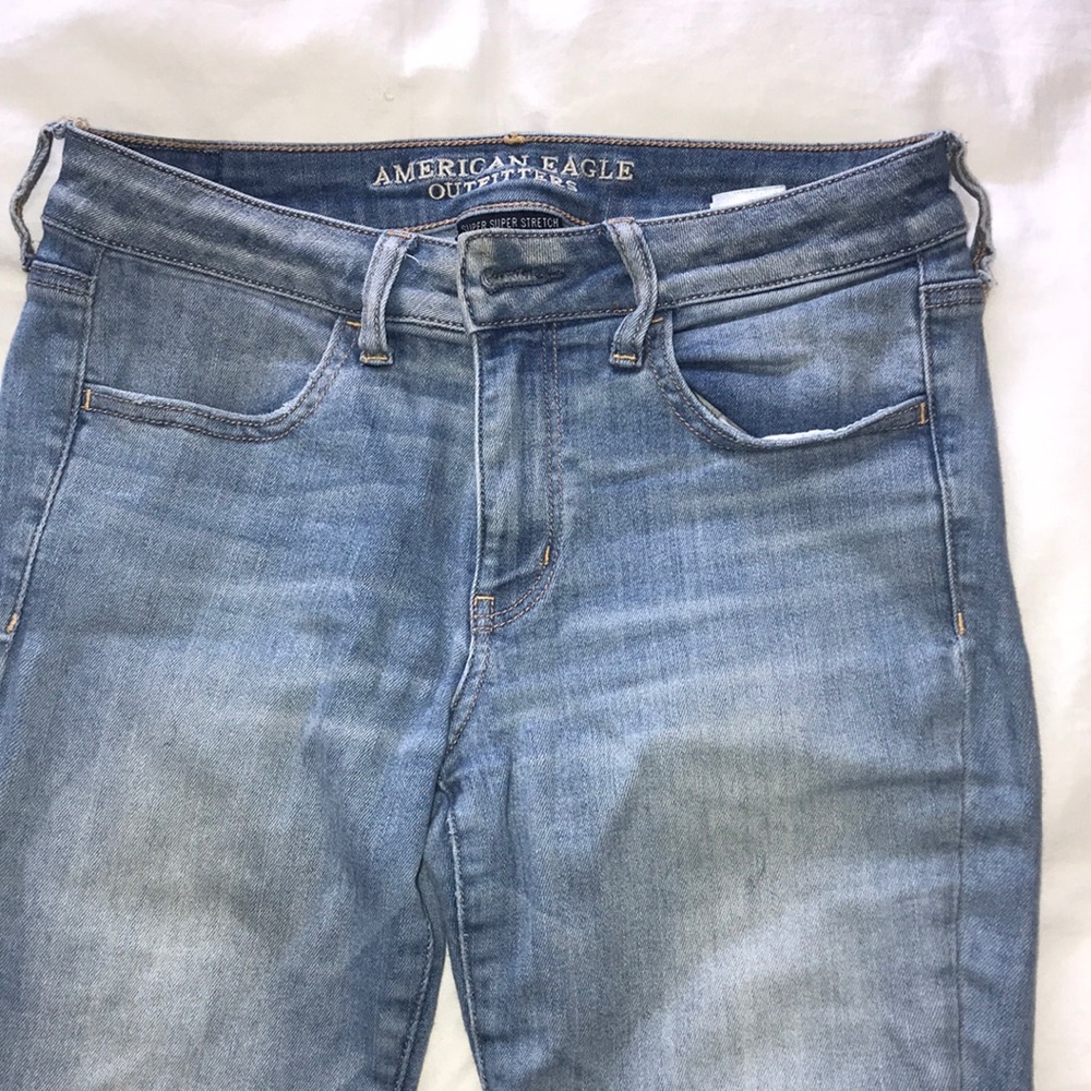 American Eagle Light Blue Jeans